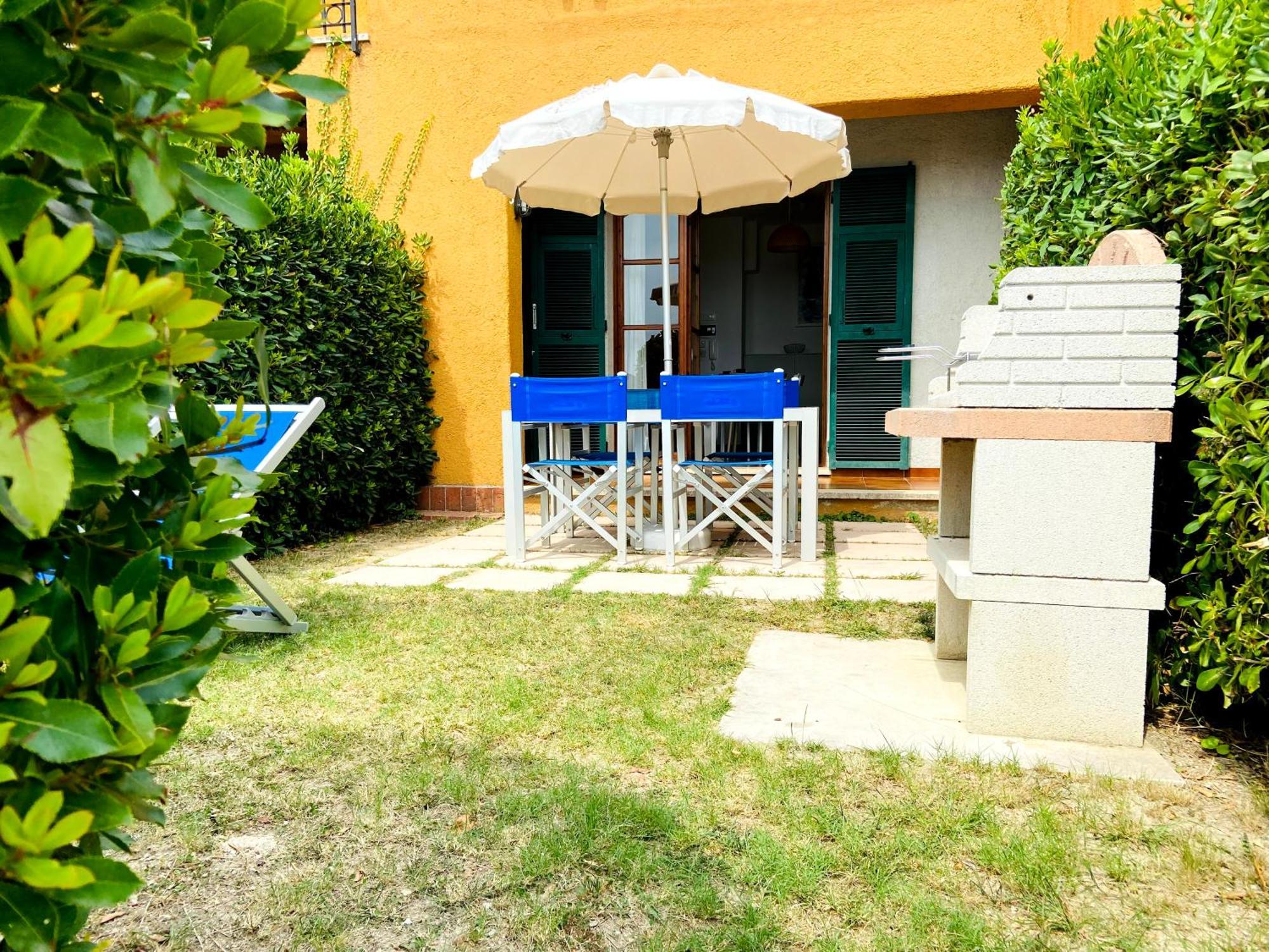 Il Borgo Aparthotel Finale Ligure Bagian luar foto